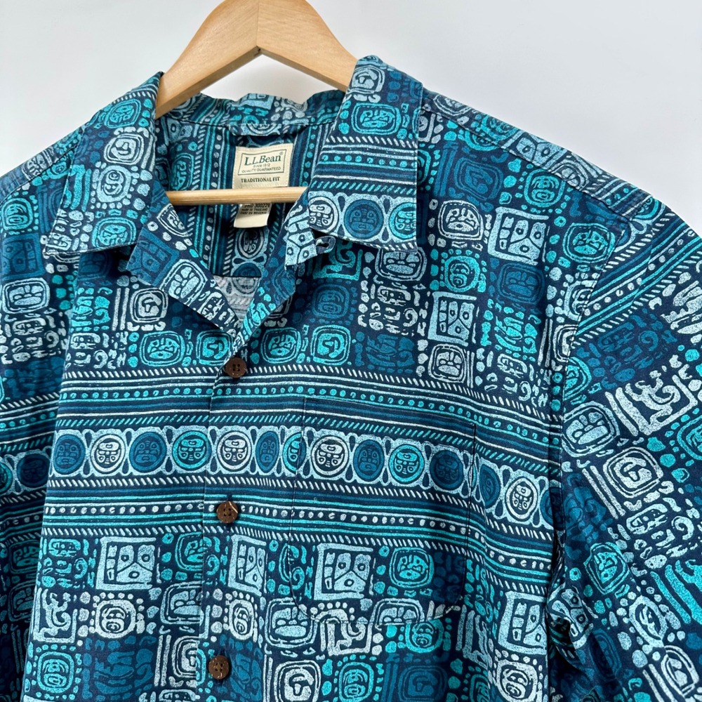 LL Bean Mens Large Traditional Fit Cotton Short Sleeve Mayan Glyph Print Shirt